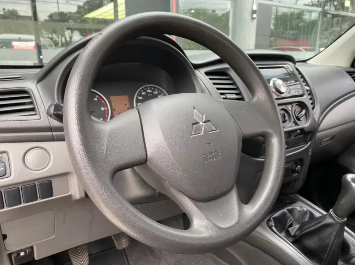 L200 TRITON 2.4 16V Turbo GLS CD 4X4