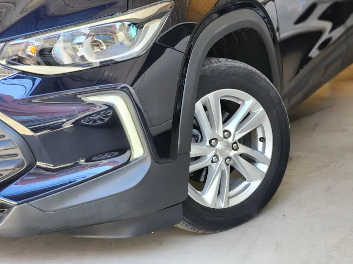 TRACKER LT 1.0 Turbo 12V Flex Aut.