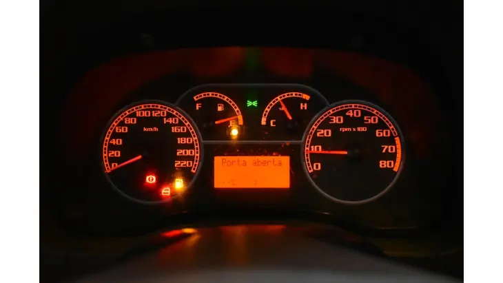 SIENA - 1.4 MPI 8V 4P TETRAFUEL