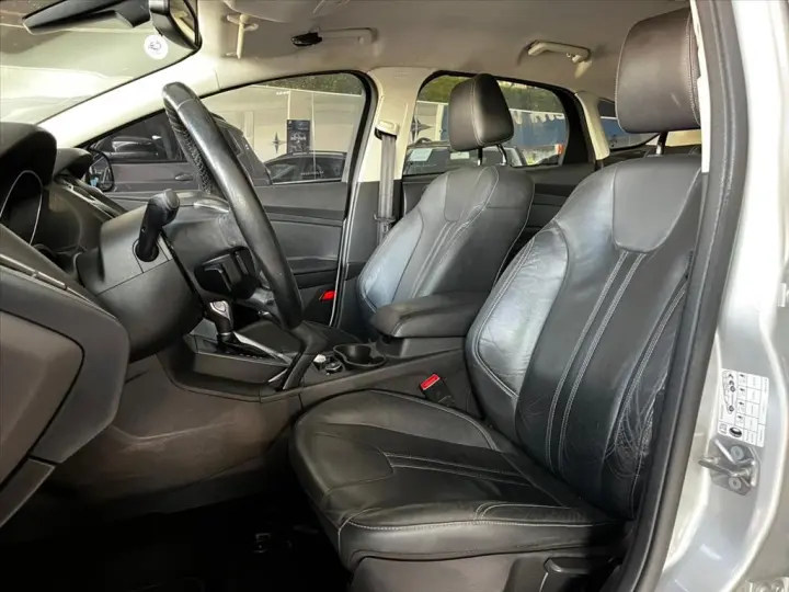 FOCUS 2.0 TITANIUM 16V FLEX 4P POWERSHIFT