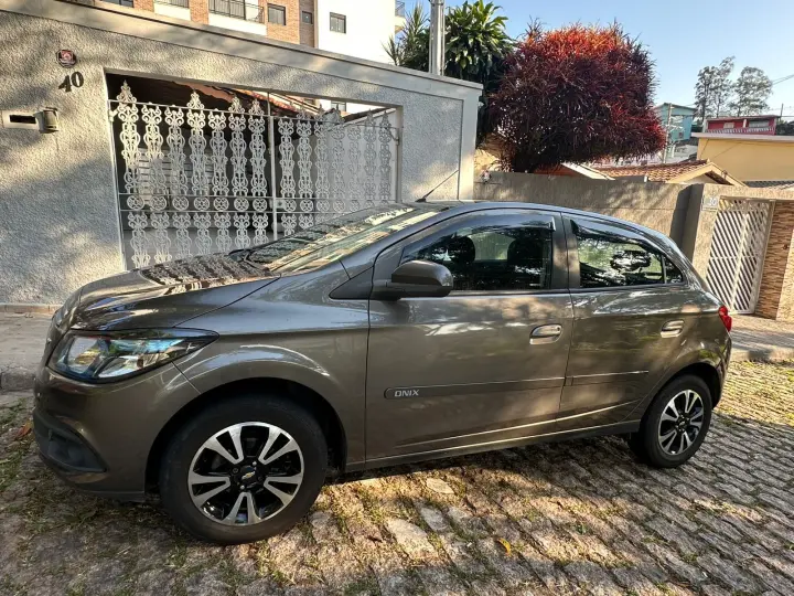 ONIX 1.4 MPFI LTZ 8V