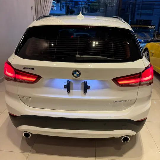 X1 2.0 16V Sdrive18i TOP