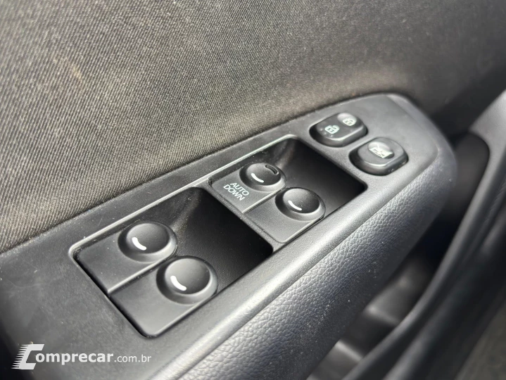 HB20 1.6 COMFORT PLUS 16V FLEX 4P MANUAL