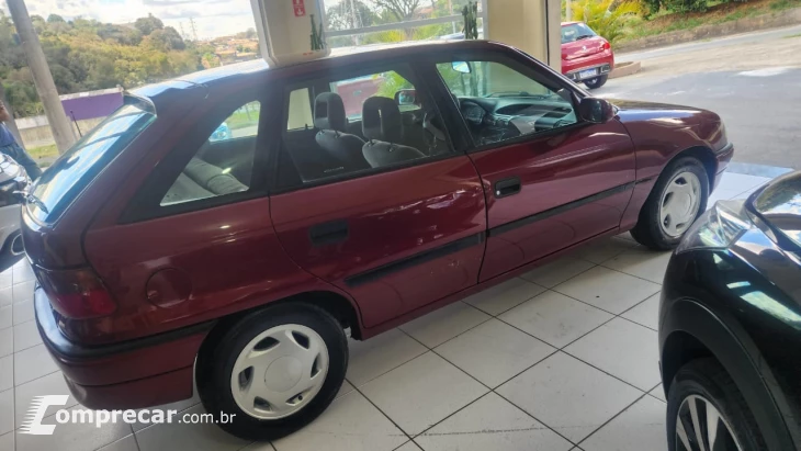 ASTRA 2.0 MPFI GLS 8V