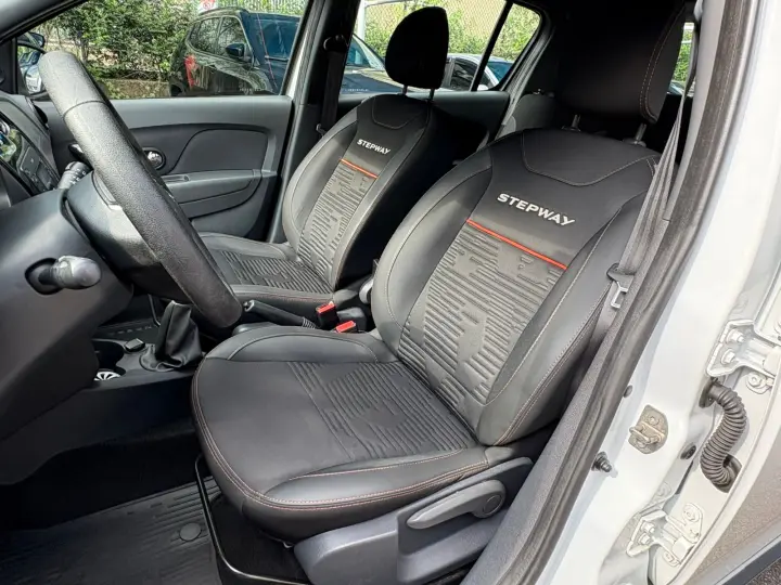SANDERO 1.6 16V SCE Stepway Dynamique