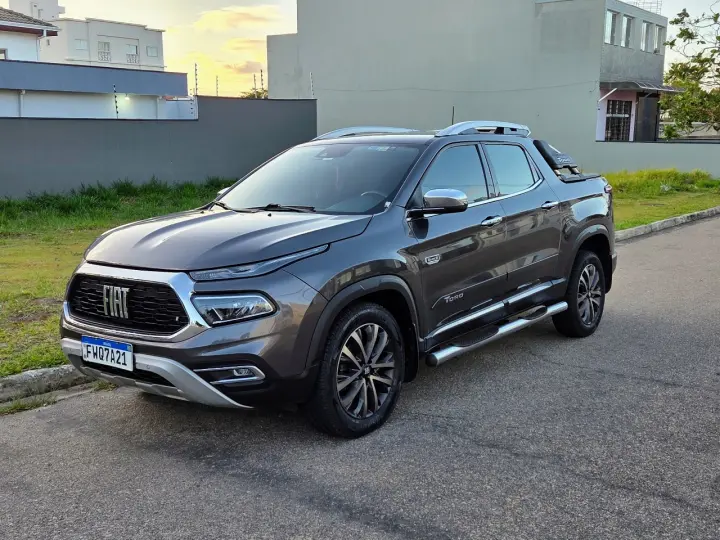 TORO 2.0 16V Turbo Ranch 4WD AT9