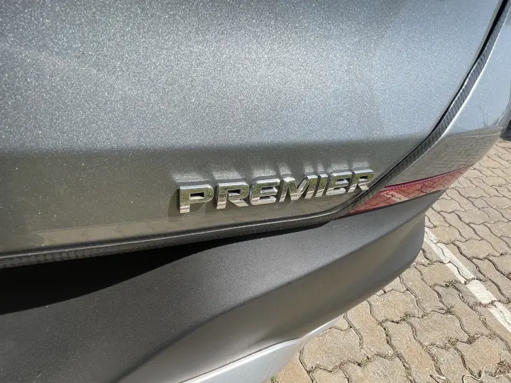 TRACKER 1.2 Turbo Premier
