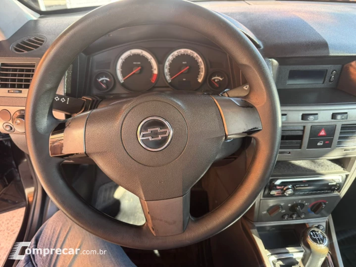 VECTRA 2.0 MPFI Expression 8V 140cv