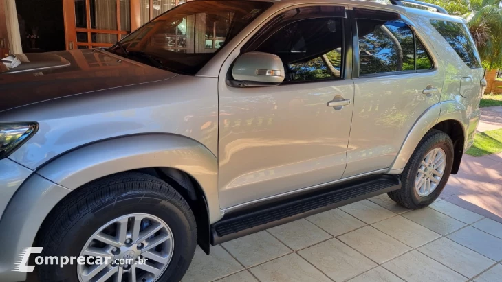 HILUX SW4 3.0 SRV 4X4 7 Lugares 16V Turbo Intercooler