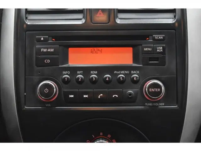 VERSA - 1.6 16V SV 4P XTRONIC