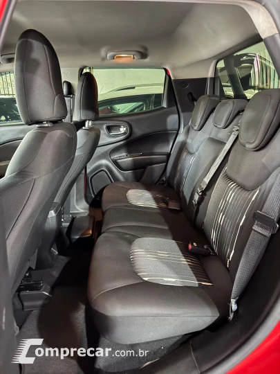 TORO 2.4 16V Multiair Freedom AT9