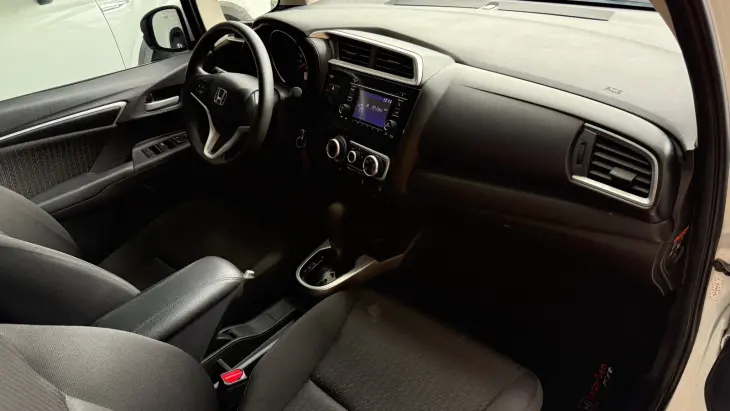 FIT LX 1.5 AUTOMÁTICO
