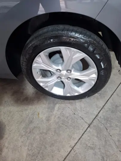 ONIX 1.0 Turbo Plus Premier