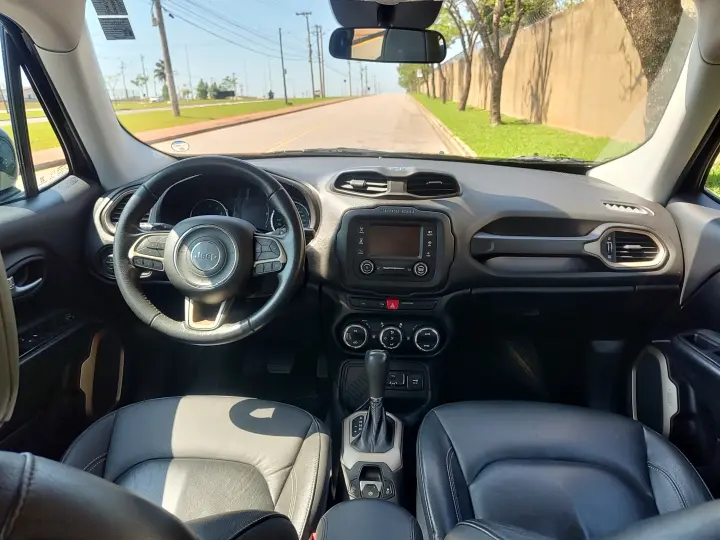 RENEGADE 1.8 16V Longitude