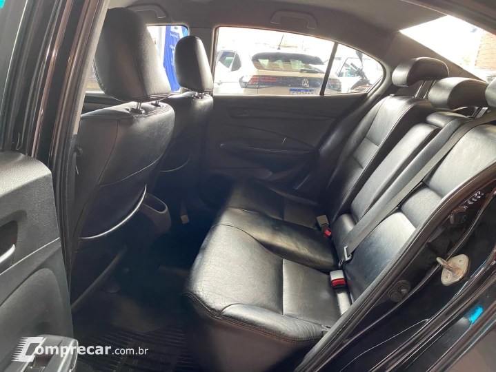 CITY 1.5 LX Sedan 16V