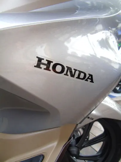HONDA PCX 150 DLX