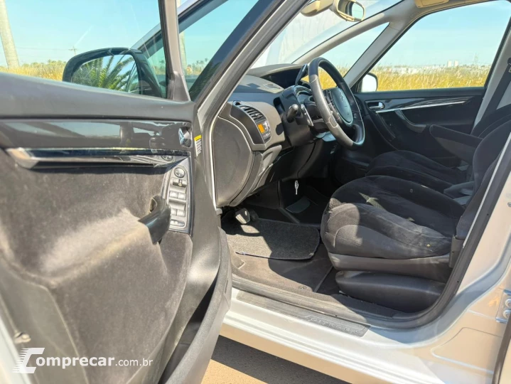 GRAND C4 2.0 I Picasso Exclusive 16V