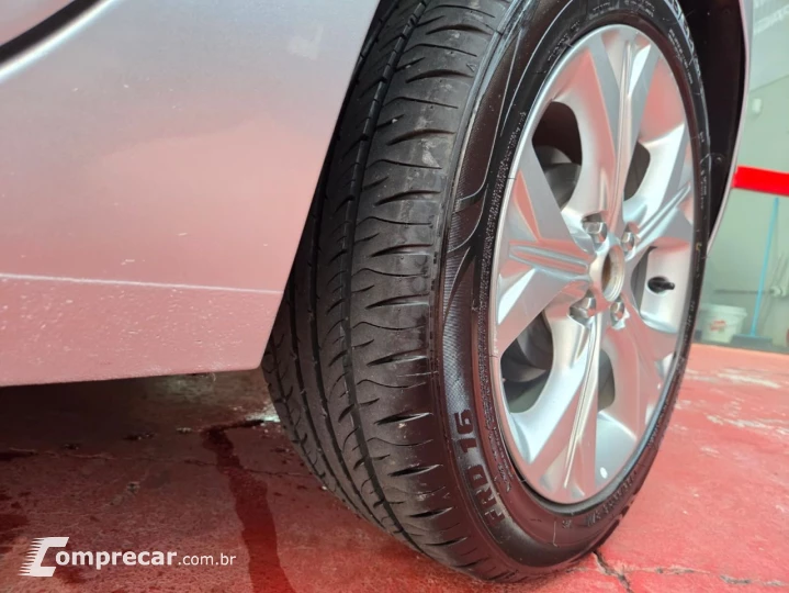 ONIX HATCH LTZ 1.0 12V TB Flex 5p Mec.