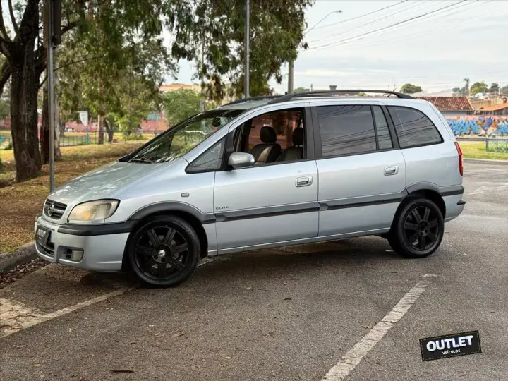 ZAFIRA 2.0 MPFI ELITE 8V FLEX 4P AUTOMÁTICO