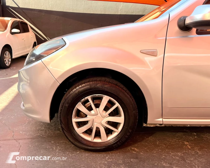 SANDERO 1.0 Expression 16V