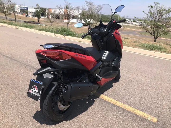XMAX 250