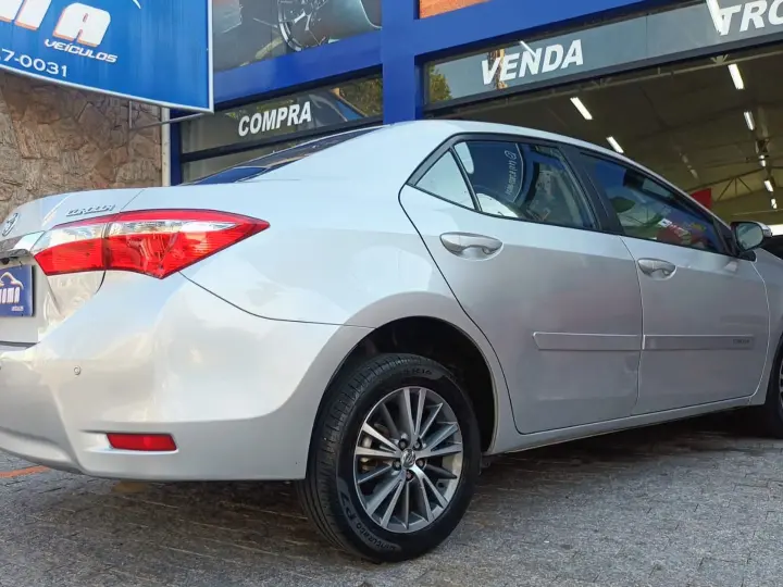 Corolla 1.8 Gli 16V Flex 4P Automático