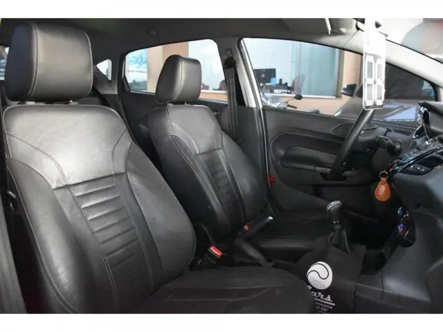 FIESTA HATCH - 1.6 TITANIUM HATCH 16V 4P MANUAL