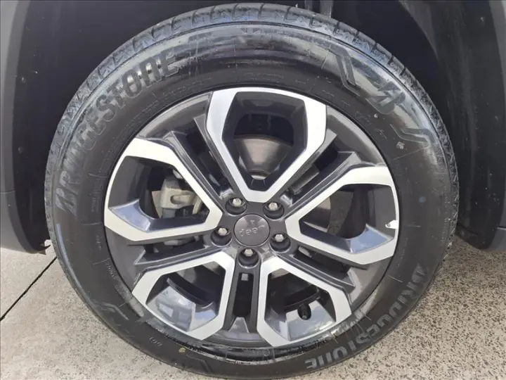 COMMANDER 1.3 T270 Turbo Limited