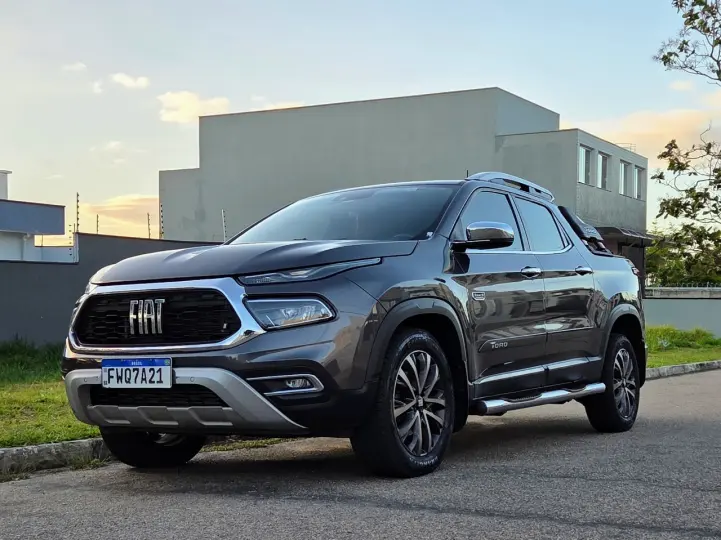 TORO 2.0 16V Turbo Ranch 4WD AT9