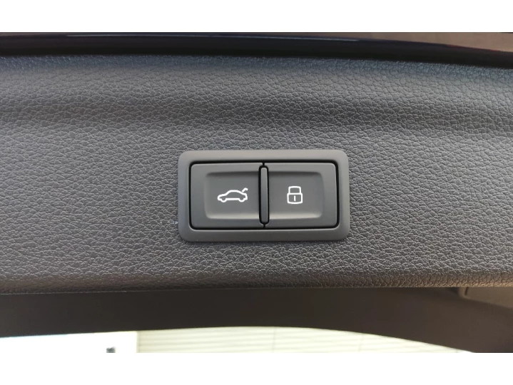 Q3 2.0 40 TFSI GASOLINA PERFORMANCE QUATTRO TIPTRONIC