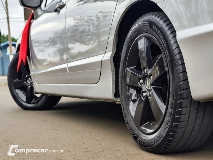 CIVIC 1.8 LXS 16V FLEX 4P AUTOMÁTICO