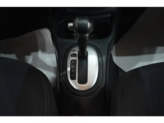 VERSA - 1.6 16V SV 4P XTRONIC