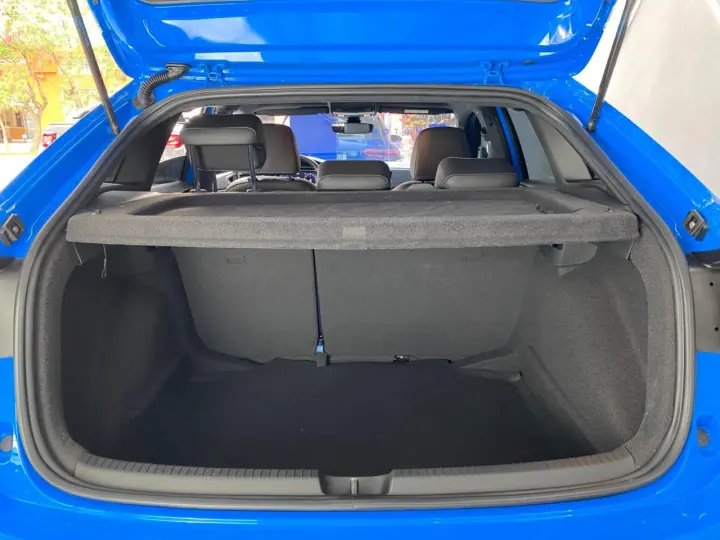 Nivus Highline 1.0 200 TSI Flex Aut.