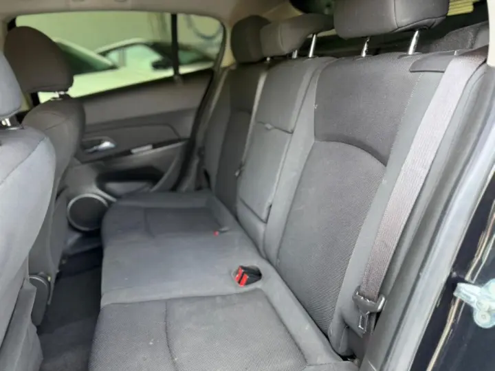 CRUZE HB Sport LT 1.8 16V FlexP. 5p Mec