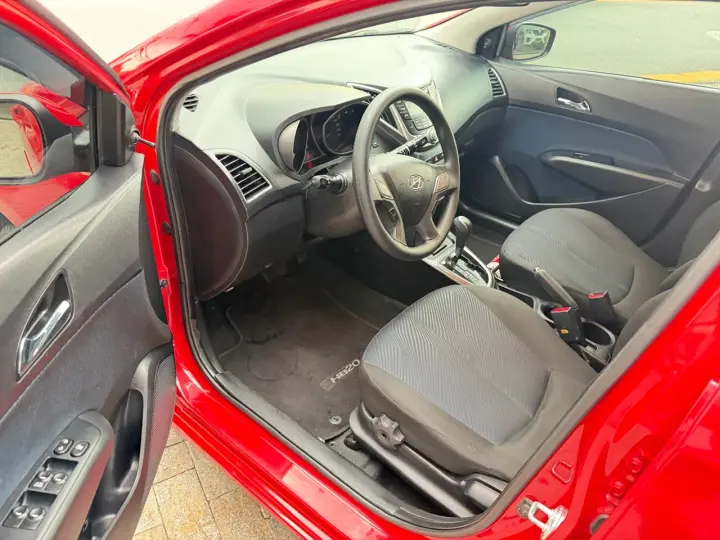 HB20 1.6 Comfort Plus 16V