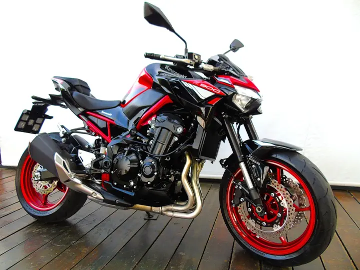 KAWASAKI Z900 ABS