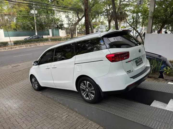 CARNIVAL 3.3 EX V6 24V