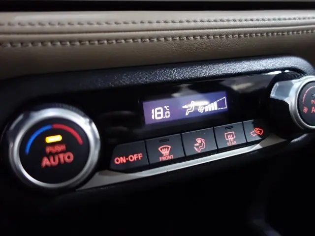 KICKS - 1.6 16V SL 4P XTRONIC