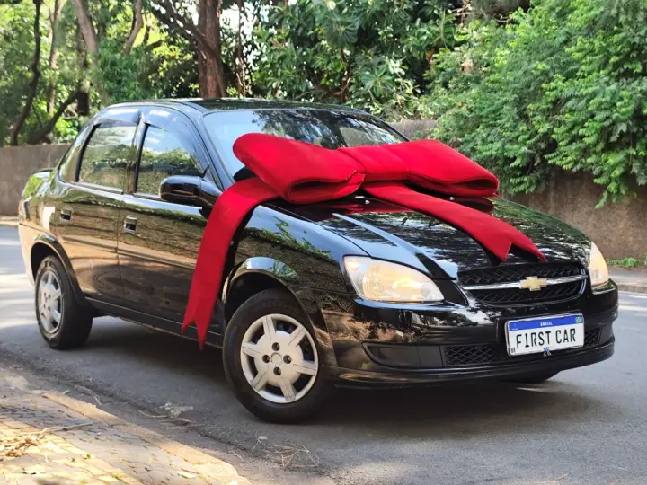 CLASSIC 1.0 MPFI LS 8V FLEX 4P MANUAL