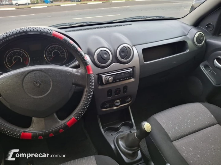 LOGAN 1.0 12V SCE Expression