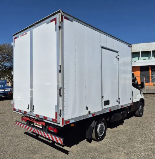 Daily 35-150 CABINE SIMPLES DIESEL