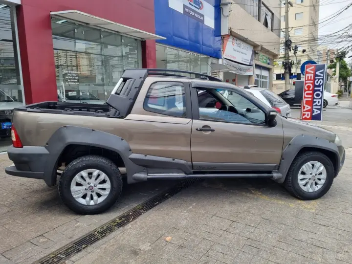 FIAT STRADA 1.8 MPI ADVENTURE CD 16V 2013