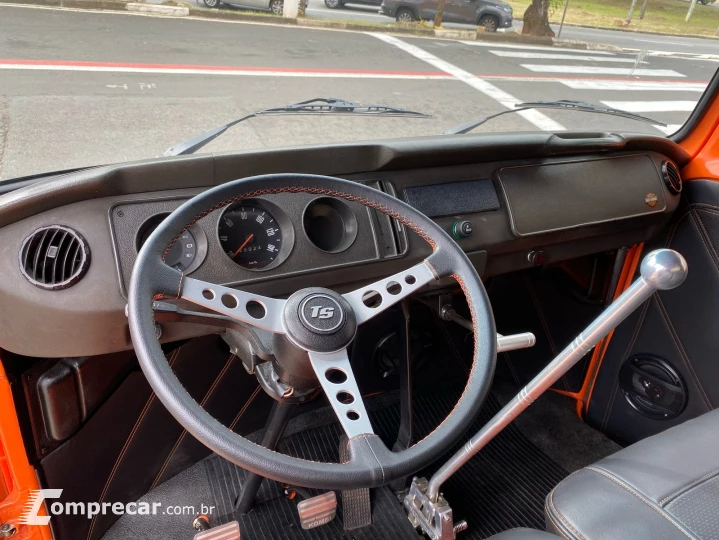 KOMBI 1.6 MI Pick-up CS 8V