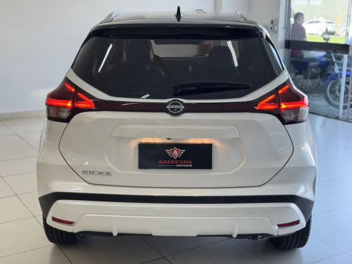 Kicks 1.6 16V 4P FLEXSTART EXCLUSIVE XTRONIC AUTOMÁTICO CVT