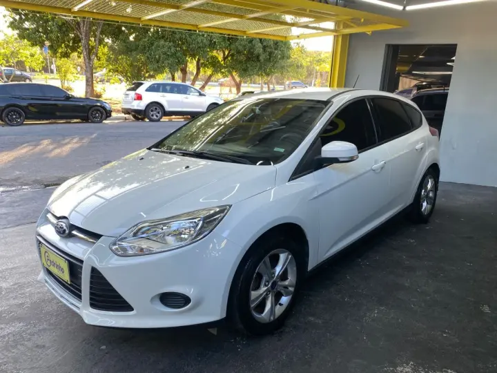 Focus Hatch 1.6 16V 4P FLEX S