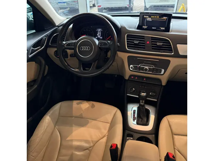 Q3 1.4 TFSI AMBIENTE FLEX 4P S TRONIC