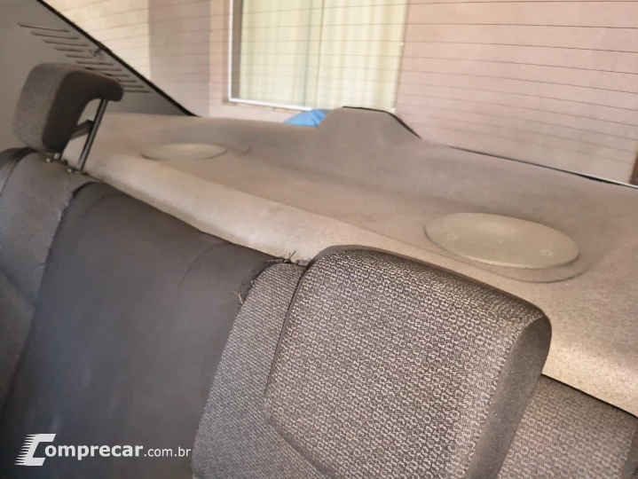 LOGAN 1.0 Authentique 16V