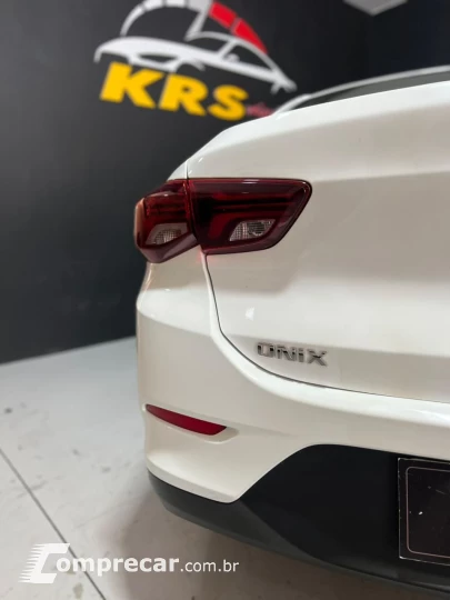 ONIX SEDAN Plus LT 1.0 12V Flex 4p Mec.