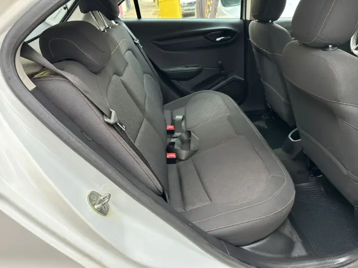 ONIX HATCH LT 1.0 8V FlexPower 5p Mec.