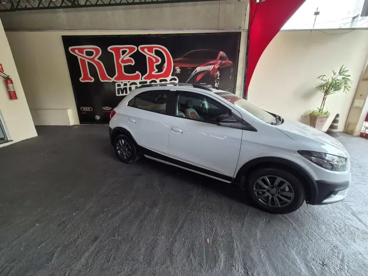 ONIX 1.4 MPFI ACTIV 8V FLEX 4P AUTOMÁTICO